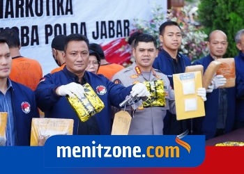 MENITZONE.COM_20251017_213624_0000