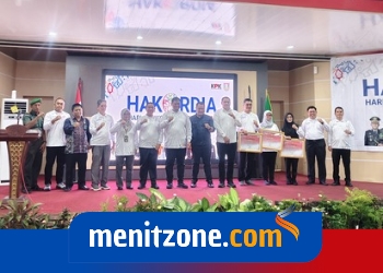 MENITZONE.COM_20251205_210701_0000